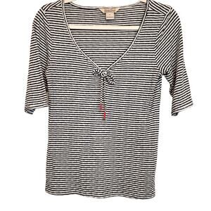 Lucky Brand 3/4 Sleeve Black & White Striped Top Size Medium Low V-neck